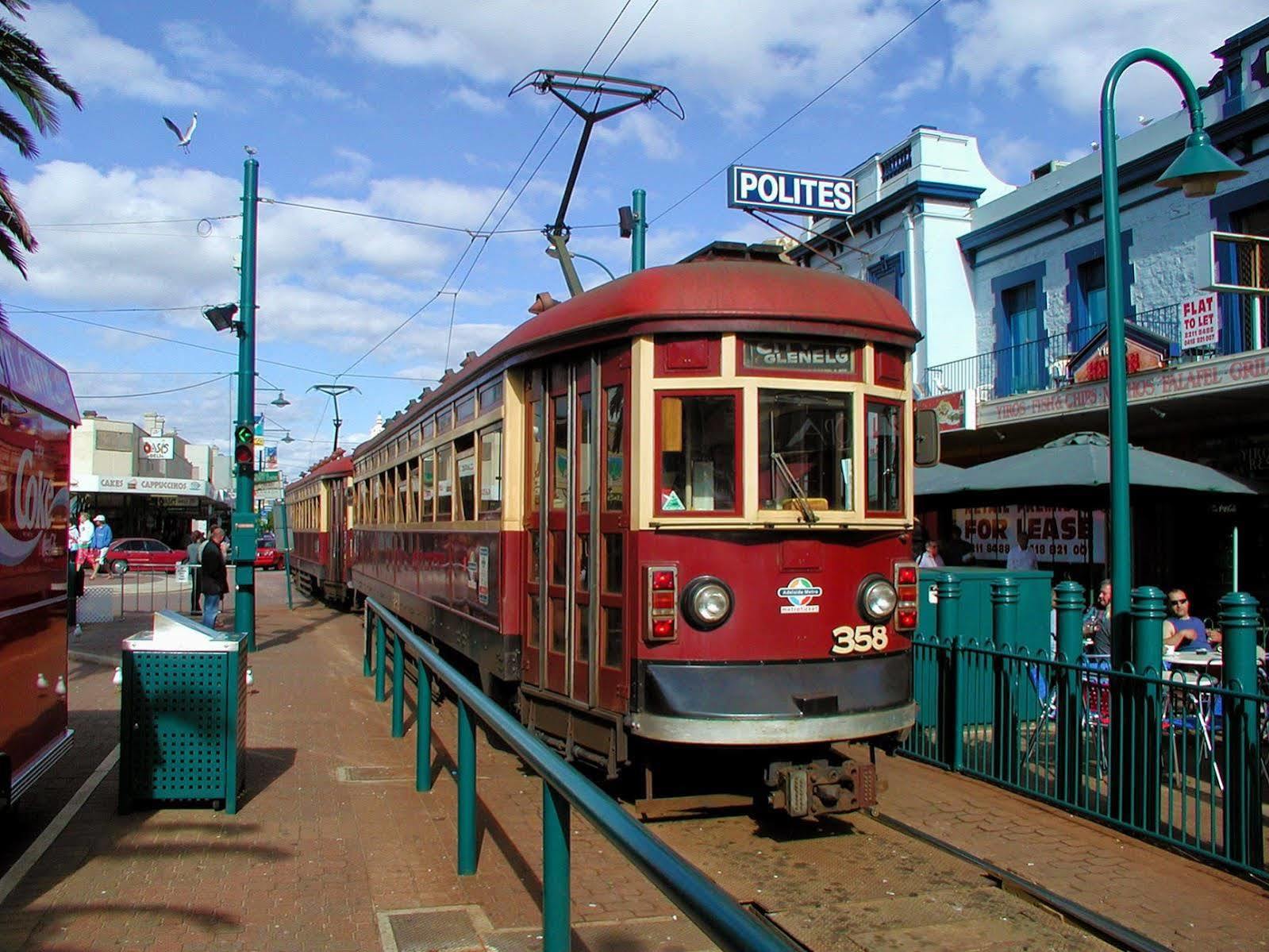 Glenelg Holiday Apartments - Corfu Adelaide Bagian luar foto