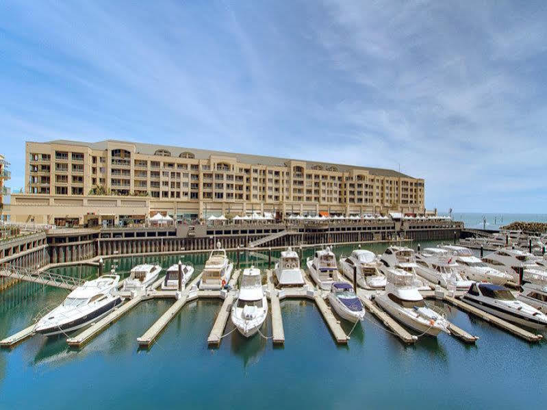 Glenelg Holiday Apartments - Corfu Adelaide Bagian luar foto