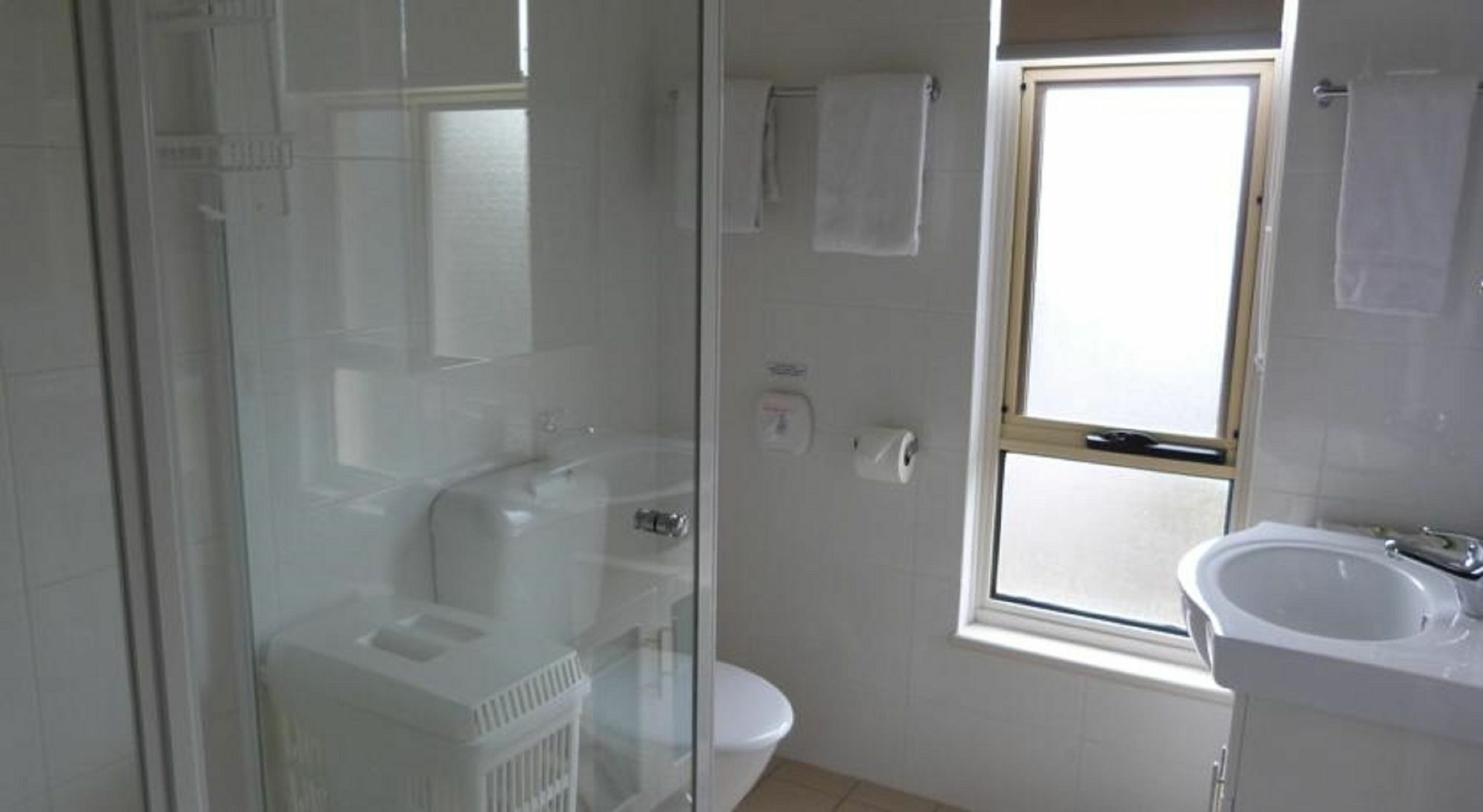 Glenelg Holiday Apartments - Corfu Adelaide Bagian luar foto